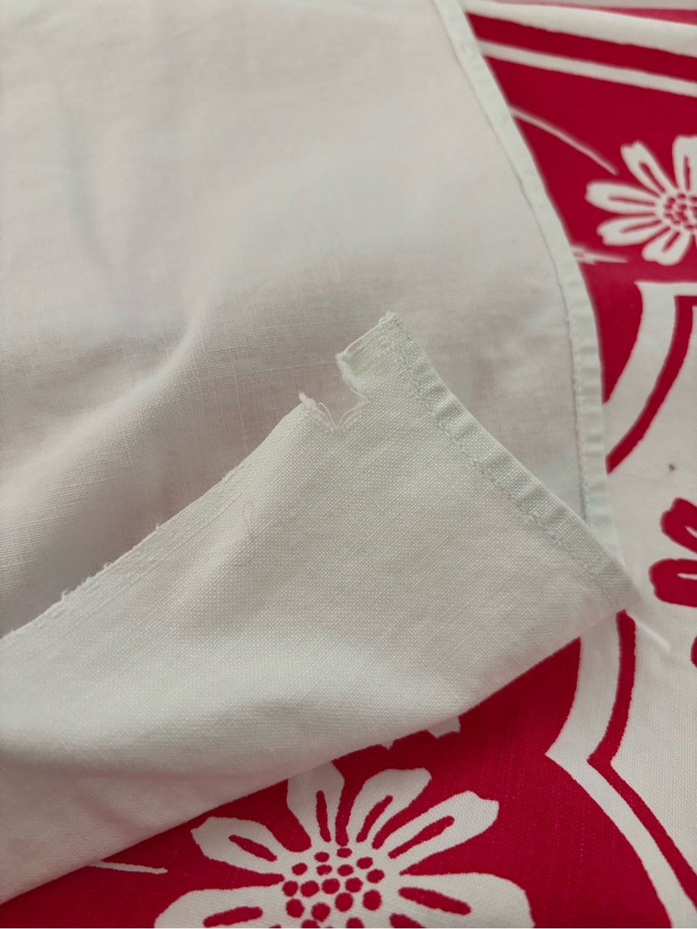 Vintage Red and White Floral Tablecloth - Picture 3 of 4